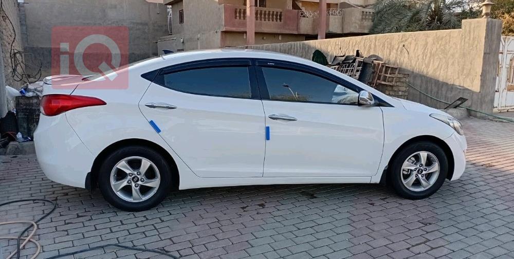 هیوندای ئەلەنترا